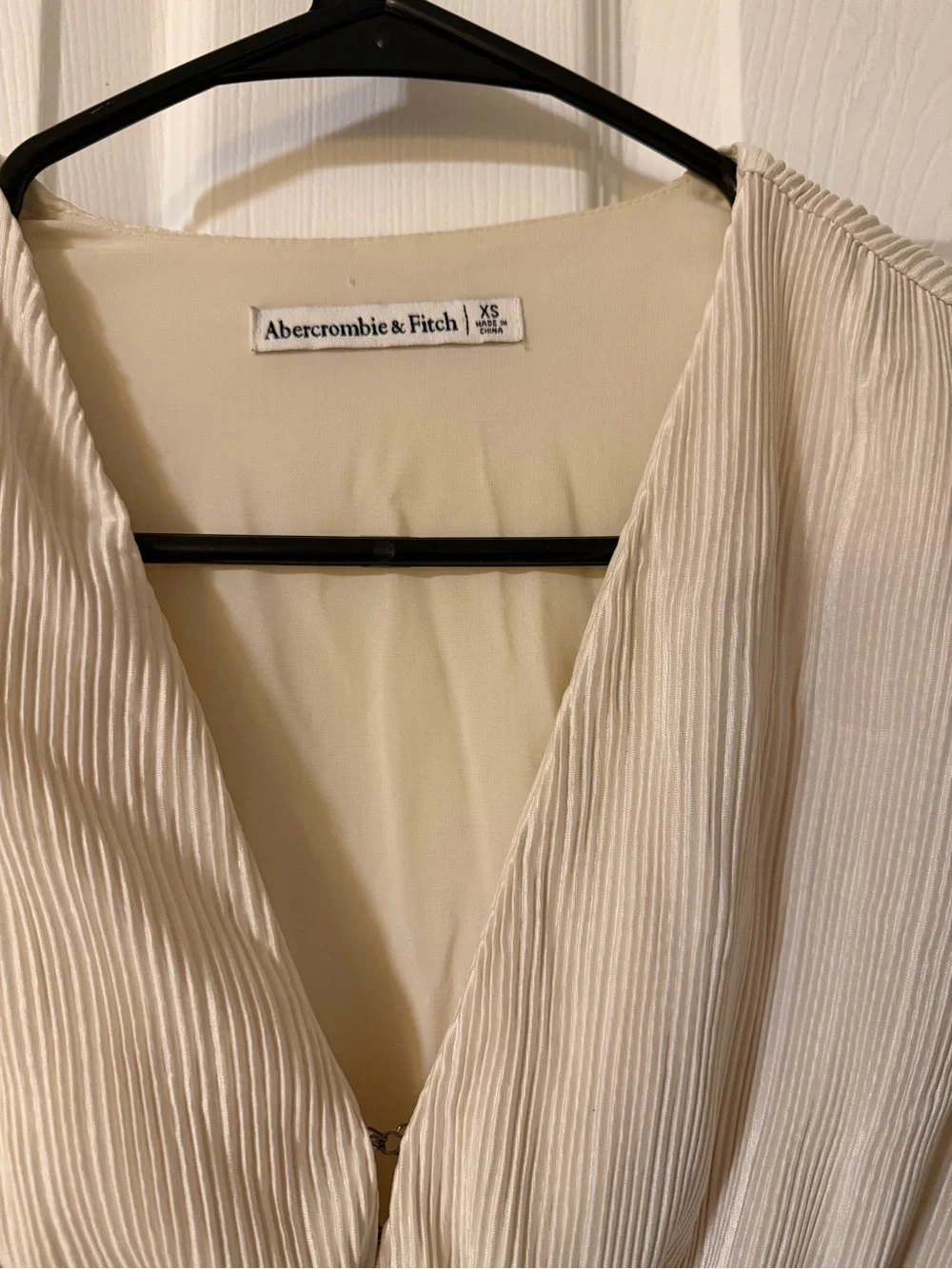 Abercrombie & Fitch Long Sleeve Top - Picture 3 of 4